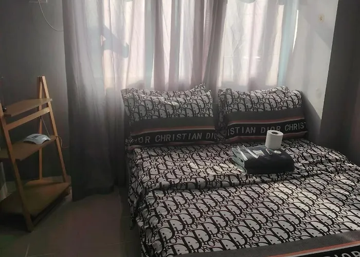 Apartamento Booker Com In Urban Deca Tower Manila